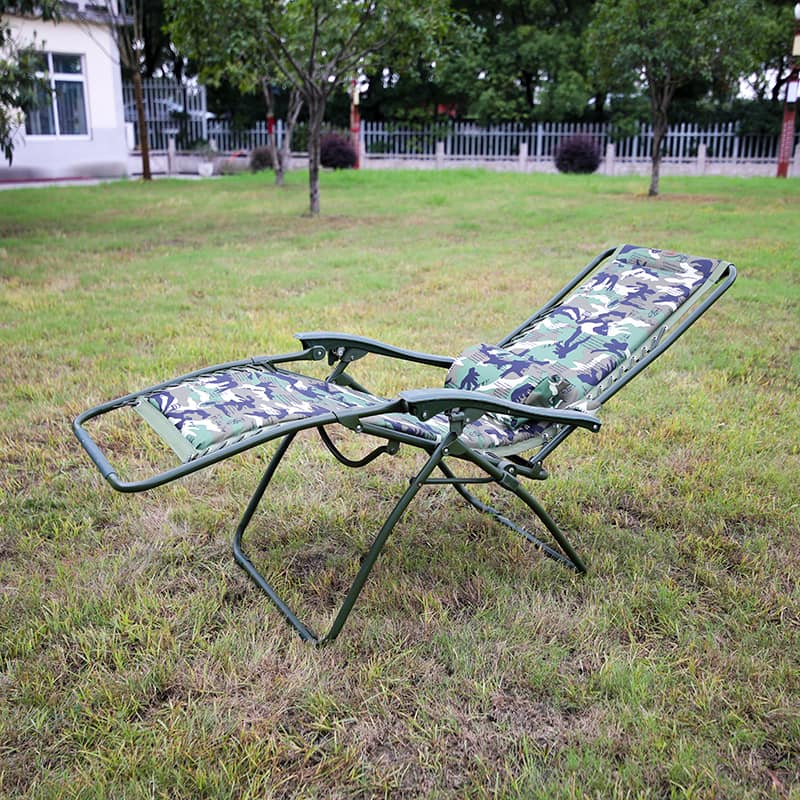 Portable Folding Hi-Back Camping Camouflage Recliner/Lounger